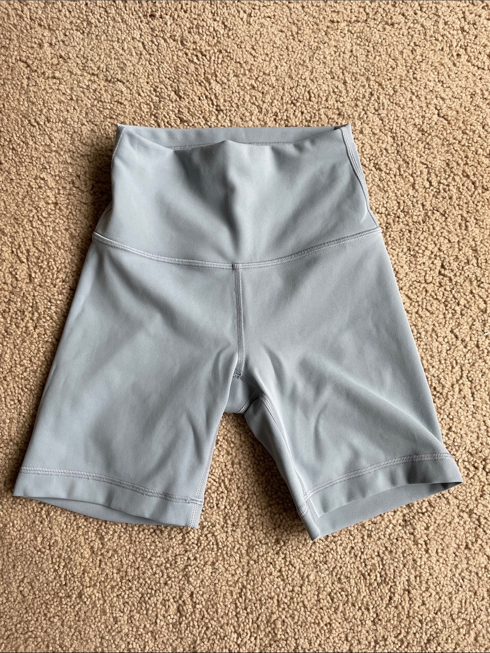 Lululemon size 2 bike shorts. EUC
